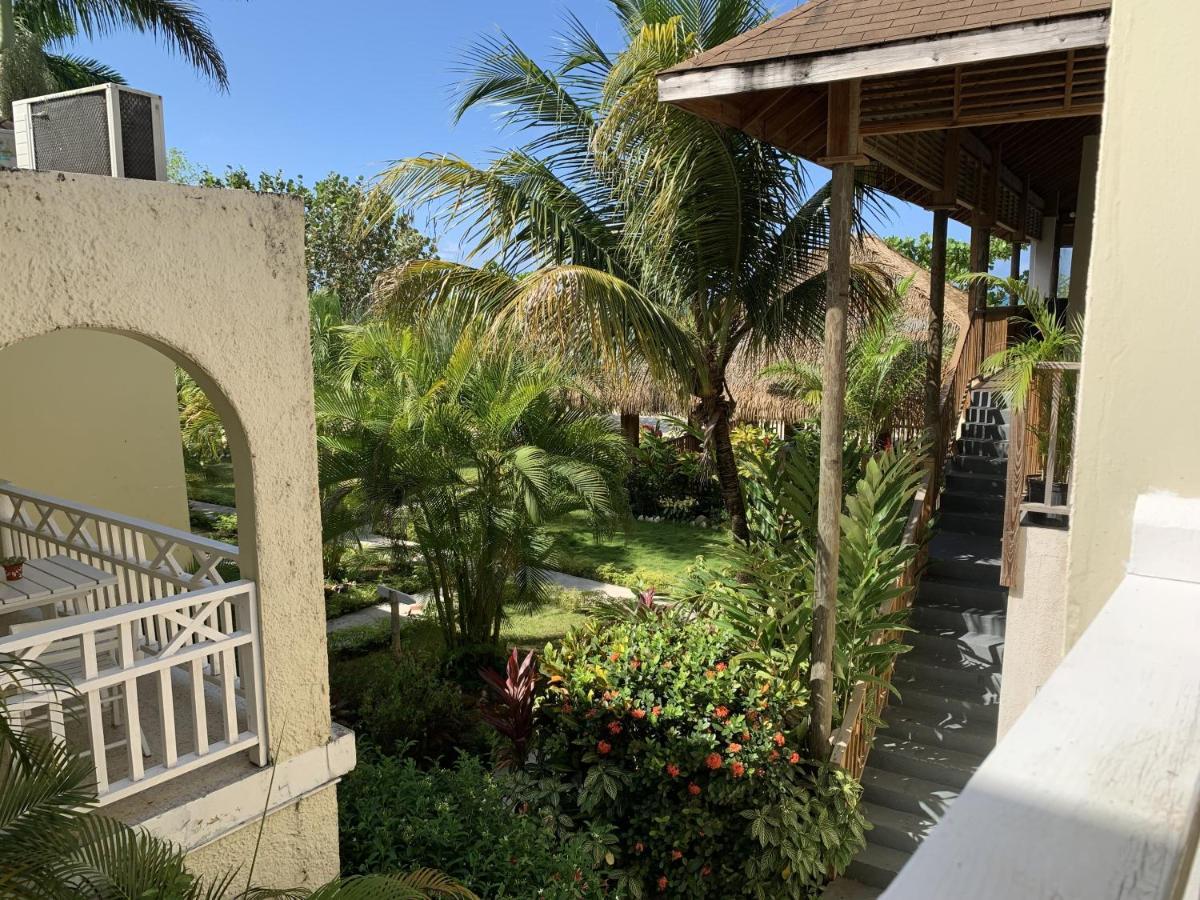 King Suite At Oceanview Resort In Jamaica - Enjoy 7 Miles Of White Sand Beach! Negril Rum bild