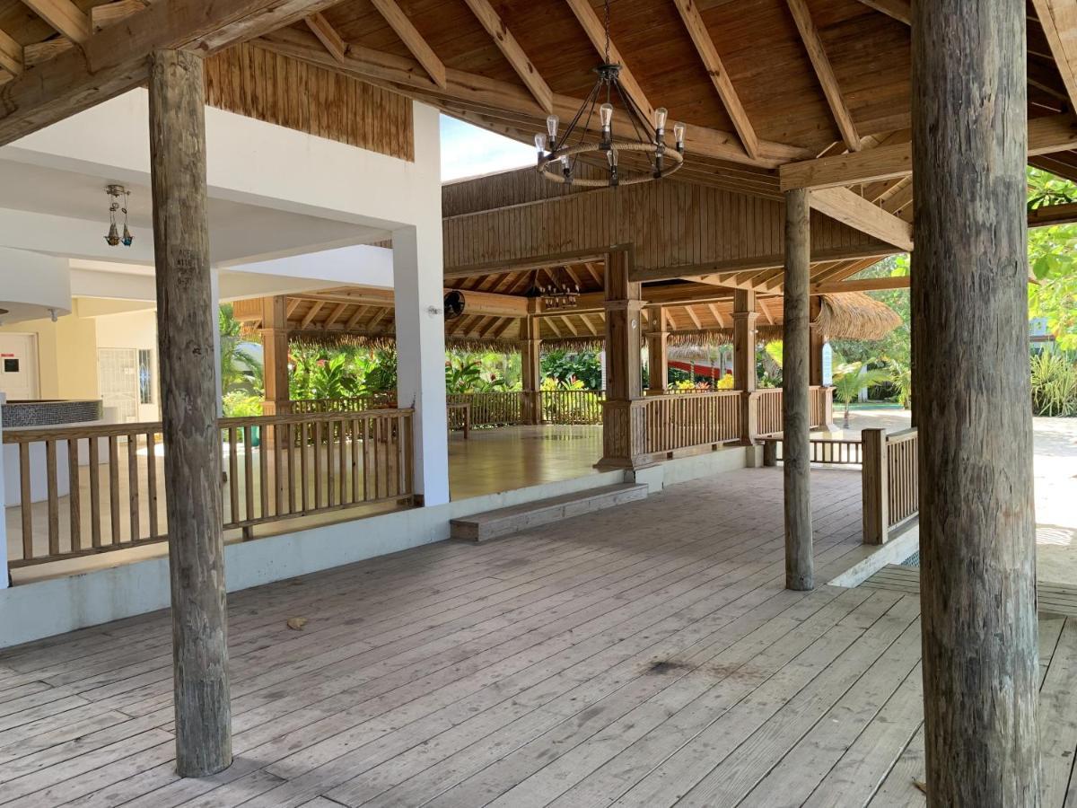 King Suite At Oceanview Resort In Jamaica - Enjoy 7 Miles Of White Sand Beach! Negril Exteriör bild